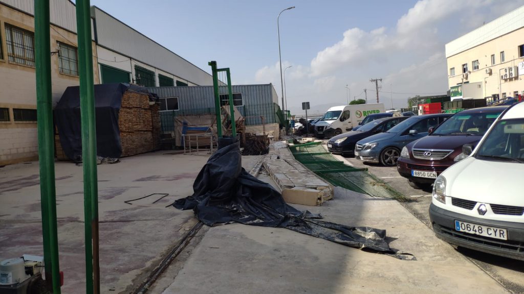 Fotos en el polígono Puente Alto tras la gota fría en la Vega Baja